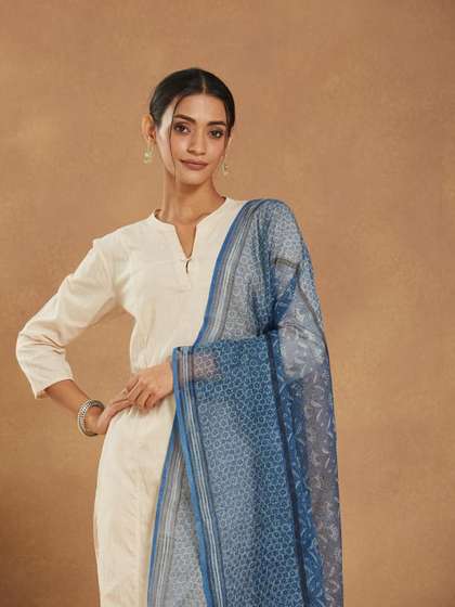 Fabindia Floral
                        Printed Cotton Silk Dupatta