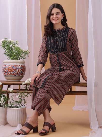 Saanjh Women Printed
                        Regular Pure Cotton Kurta with Trousers