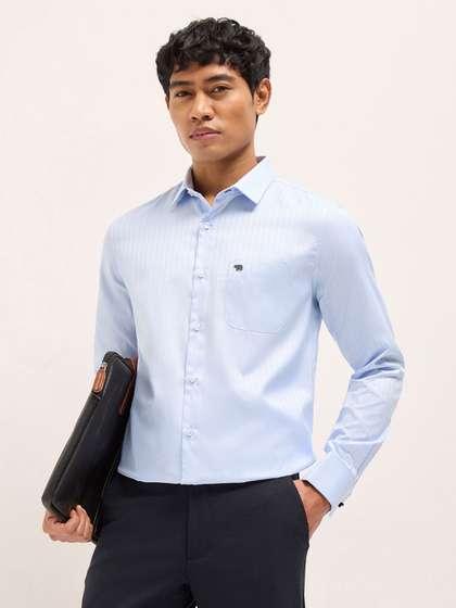 THE BEAR HOUSE
                        Tailored Fit Vertical Striped Long Sleeves
                        Formal Shirt