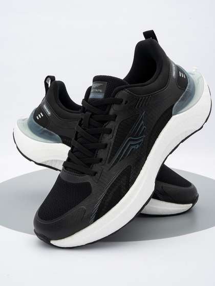 Red Tape Men Mesh
                        Walking Shoes