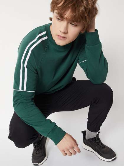 max Men Round Neck
                        Striped Printed Long Sleeves Sweatshirt