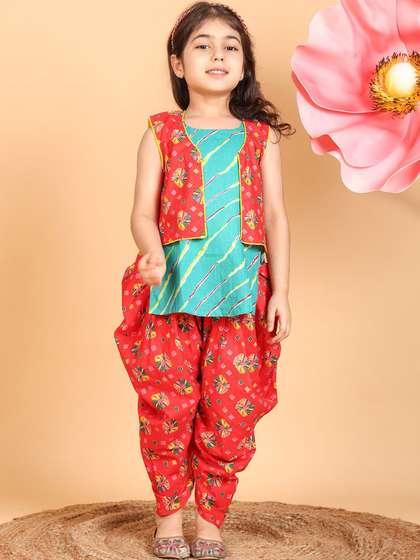Here&Now X Kinder
                      Kids Girls Printed Regular Pure Cotton Kurti With
                      Dhoti Pants Kurta Sets