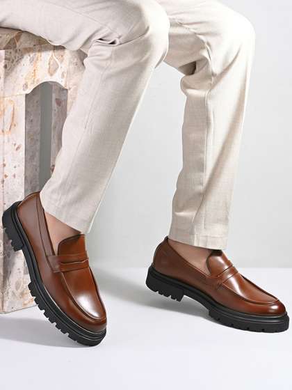 INVICTUS Men Solid
                        Slip-On Formal Loafers