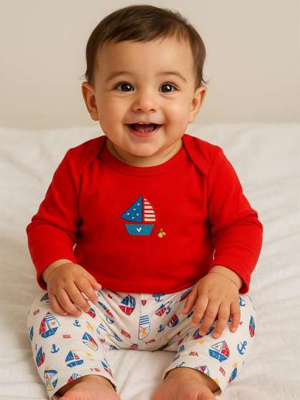MeeMee Infants Pack Of 7
                    Printed Pure Cotton Baby Apparel Gift Set