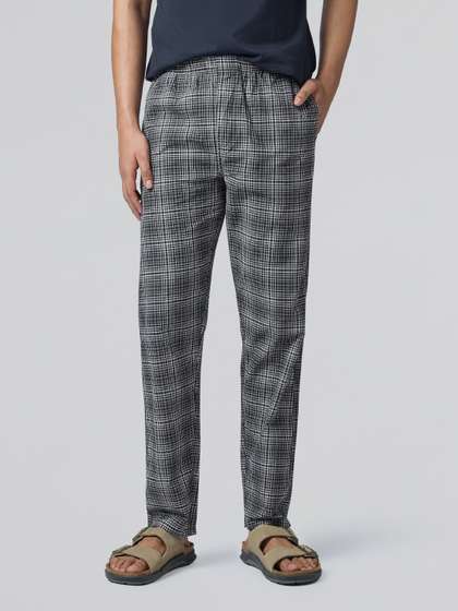 XYXX Men Super
                          Combed Cotton Checkmate Lounge Pants
                          XYPYJM15XXL