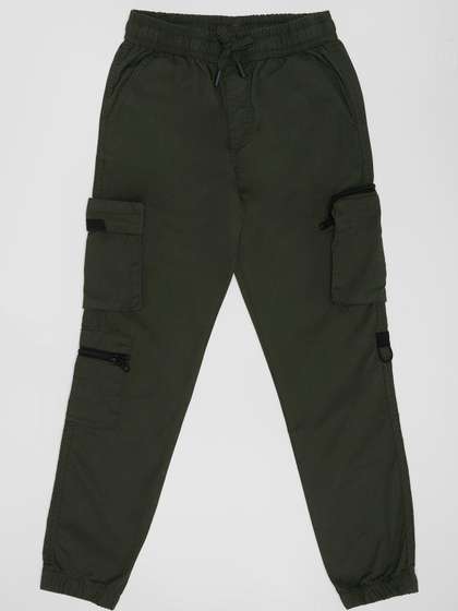 Pantaloons Junior Boys
                      Mid-Rise Regular Fit Easy Wash Cargos Trousers