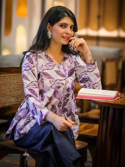 Youthnic Women's
                        Floral Print Alia Cut Summer Wear Kurti