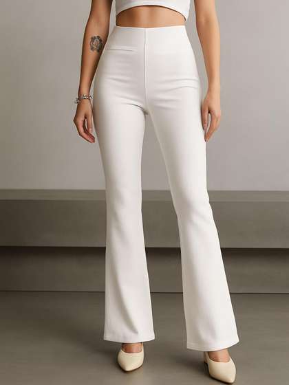 SASSAFRAS Women
                        Bootcut Fit High-Rise 4-Way Stretch Bone Pocket
                        Bell Bottom Trouser