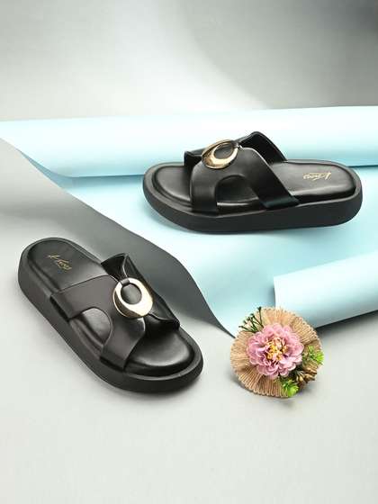 knoos Women Flatform
                        Heel Sandals