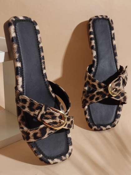 AVIVASTYLE Women
                        Printed Open Toe Flats