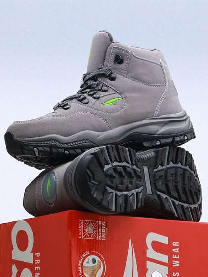 ASIAN Men
                          High-Neck Trekking Shoes