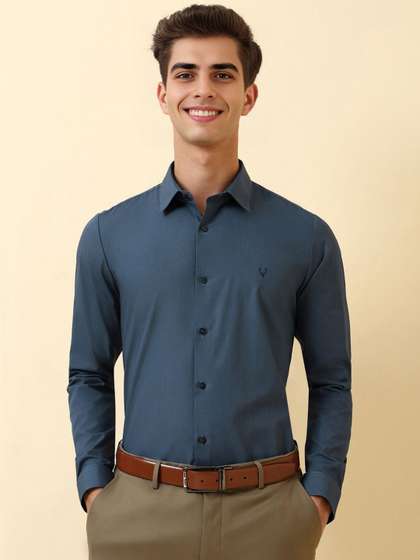 Allen Solly Men
                          Slim Fit Solid Spread Collar Formal Shirt