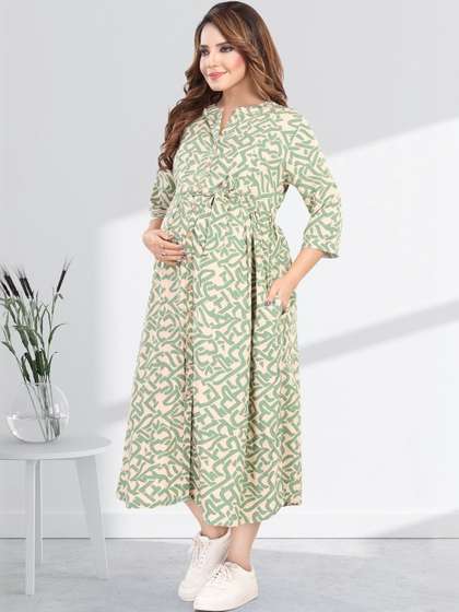 MomsBae Print
                        Maternity Fit & Flare Maxi Dress