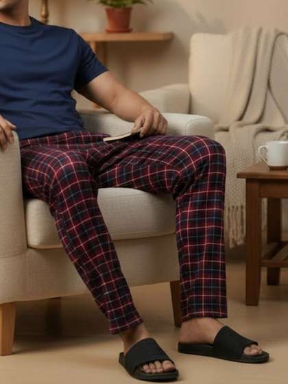 XYXX Men Checked
                        Pure Cotton Lounge Pants