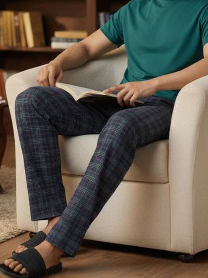 XYXX Men Checked
                        Cotton Lounge Pants