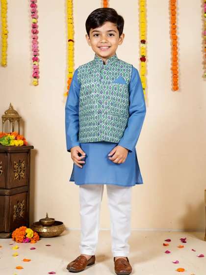 Nauti Nati Boys Ethnic
                    Motifs Printed Regular Pure Cotton Kurta with
                    Pyjamas