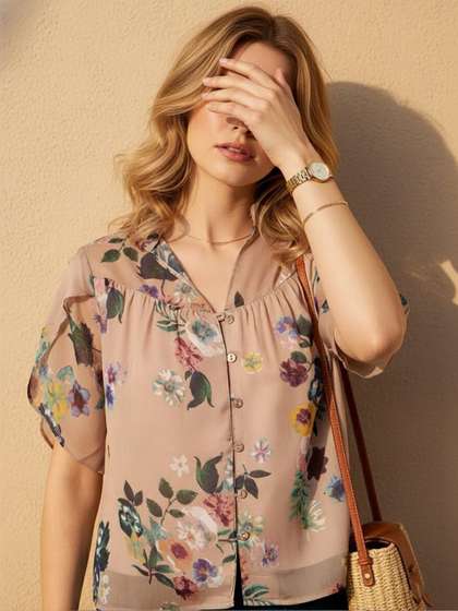 ZYNG Floral Print
                        Flutter Sleeve Georgette Top