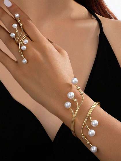 StyleCast x Revolte
                        Gold-Plated Beaded Studded Jewellery Set