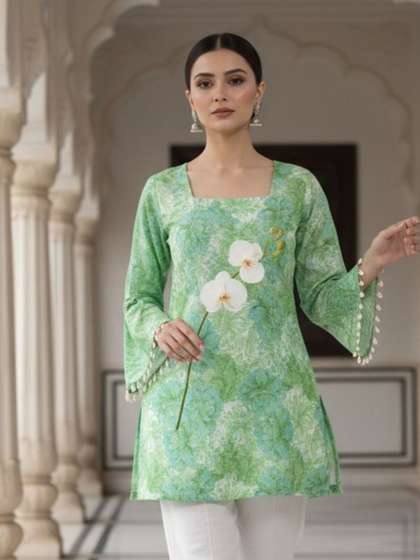 OZIA Floral Printed
                        Square Neck Flared Sleeves Pure Cotton Kurti