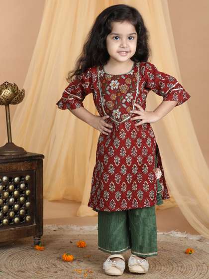 Sangria Girls Floral
                      Printed Pure Cotton Round Neck Kurta &
                      Palazzos