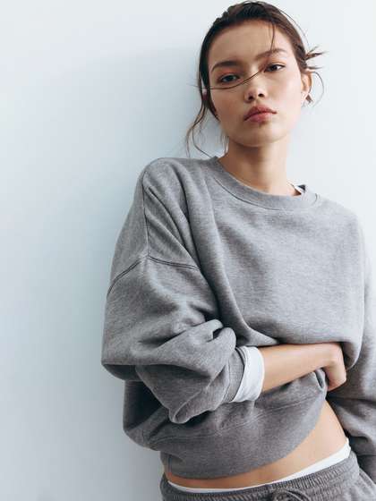 H&M Oversized
                      Sweatshirt