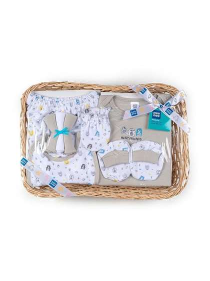 MeeMee Infants 8-Pcs
                    Pure Cotton Baby Apparel Gift Set