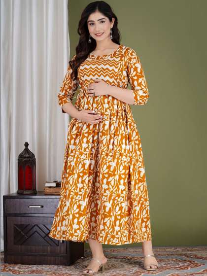 Raghav Silk Studio
                        Women Floral Printed Thread Work Maternity
                        Kurta