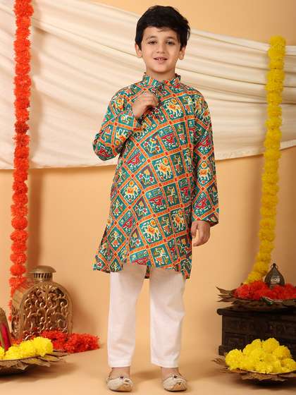Here&Now X Kinder
                      Kids Boys Ethnic Motifs Printed Regular Kurta with
                      Pyjamas