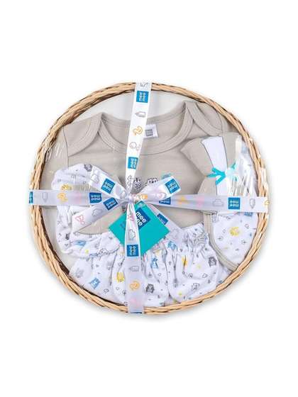 MeeMee Infants Set Of 8
                    Printed Pure Cotton Baby Apparel Gift Set