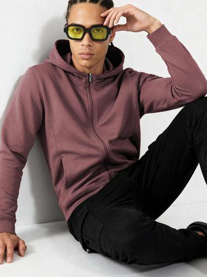 DAMENSCH Men Solid
                          Ultra Soft Extra Durable Zipper Hooded Neck
                          Sweatshirt