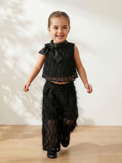 YK Girls Fringe Self
                        Design Clothing Set with Bow Detail