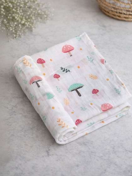 Little Dreams Grow with
                    Style Infants Printed Pure Cotton Swaddle Wrap