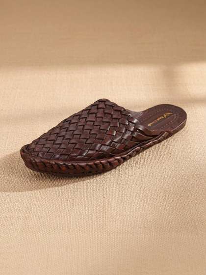 ROYAL KHWAAB Men Ethnic
                    Leather Comfort Sandals