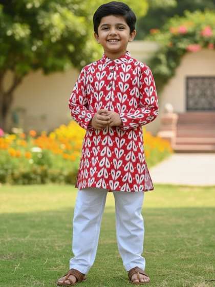 Baal Leela Boys Ethnic
                    Motifs Printed Regular Pure Cotton Kurta with
                    Pyjamas
