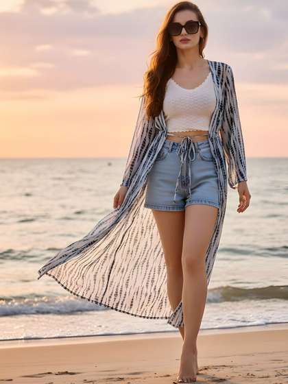 Sera Women Printed
                        Longline Shrug