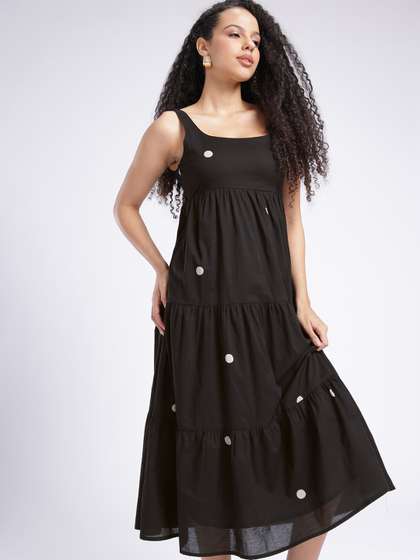 Polka Dots Printed
                        Scoop Neck Tiered Midi Dress