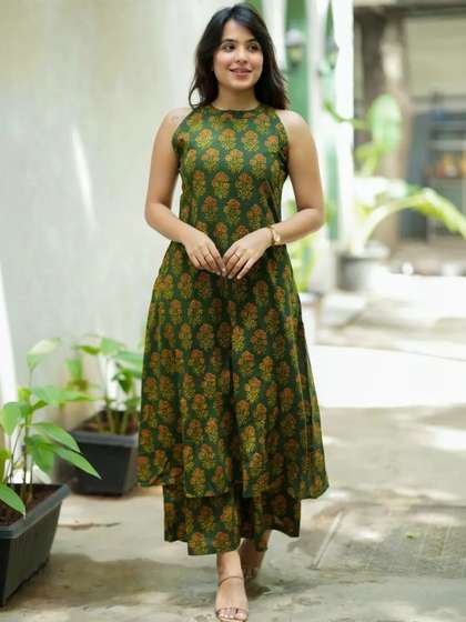 Keitra Women Floral
                        Printed Regular Pure Cotton Kurta with Palazzos