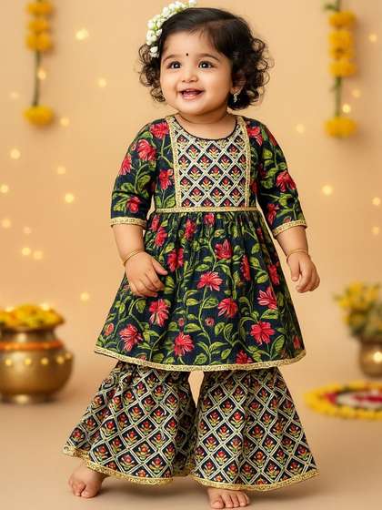 Arshia Fashions Girls
                    Floral Printed Panelled Gotta Patti Kurta with
                    Sharara