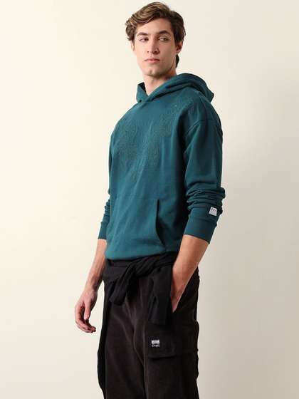 THE BEAR HOUSE Men
                          Embroidered Hooded Sweatshirt