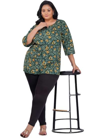 30 Looks Floral
                        Printed V-Neck Pure Cotton Kurti