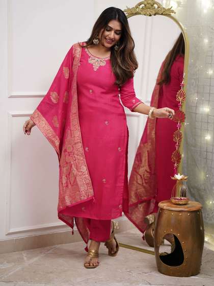 TYLISSA Women Ethnic
                        Motifs Embroidered Regular Thread Work Kurta
                        with Trousers & With Dupatta