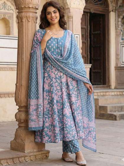 Anouk Women Floral
                        Printed Empire Pure Cotton Kurta with Trousers
                        & With Dupatta