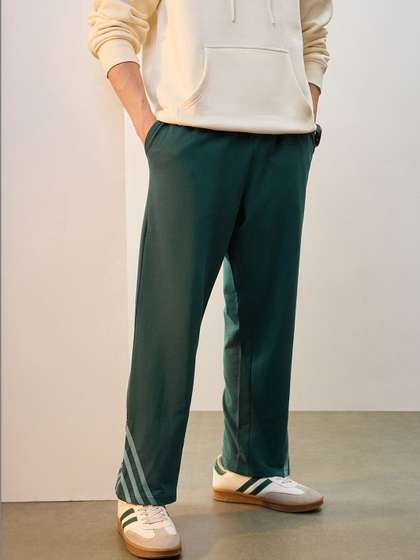 NOBERO Men
                        Relaxed-fit Mid-Rise Track Pant