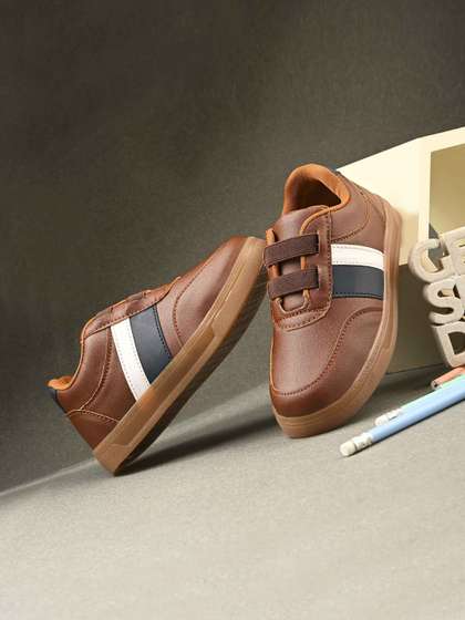 STEFENS Boys
                          Colourblocked Sneakers