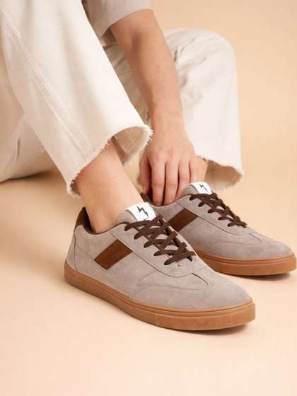 SNEAKLAB Men
                    Colourblocked Suede Sneakers