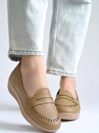 DressBerry Women
                      Perforations Loafers