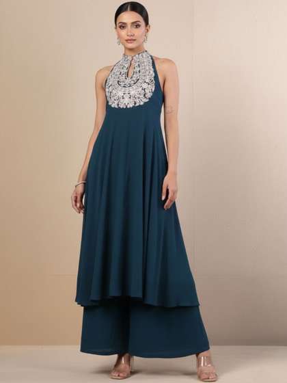 Varanga Women Ethnic
                        Motifs Embroidered Panelled Thread Work Silk
                        Georgette Kurta with Palazzos