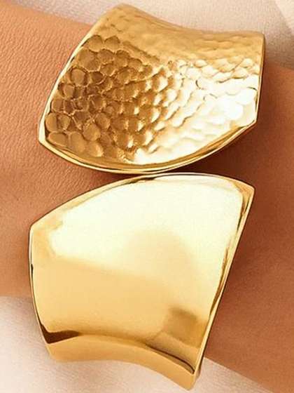 Rubans 22K
                        Gold-Plated Dual Finish Bracelet