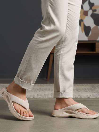 Carlton London Men Thong
                    Flip-Flops