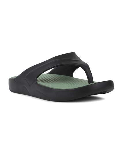 Bata Men Thong
                      Flip-Flops